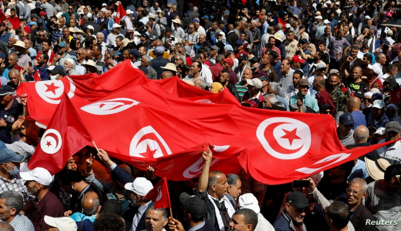 بعد تحرك "جبهة الخلاص" و"تنسيقية الأحزاب" أمس..  هل يوحّد الموقوفون السياسيون المعارضة التونسية؟